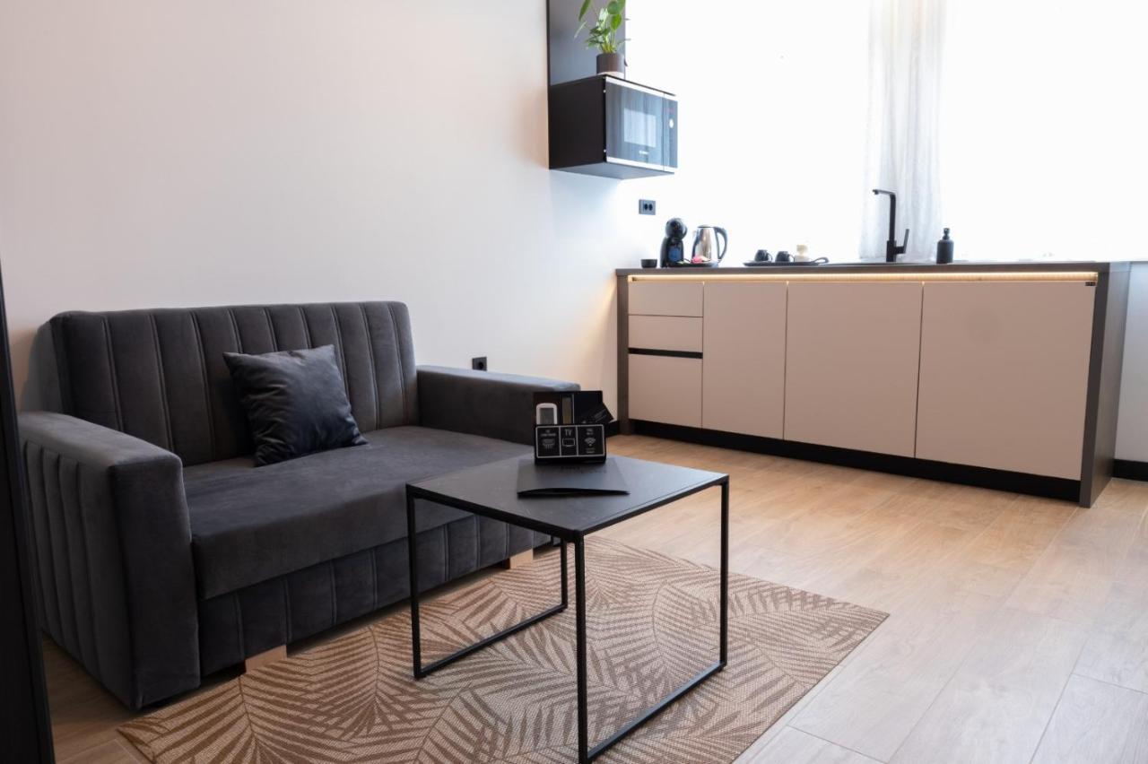 Apartmani Mozart-Centar วิโรวิติซา ภายนอก รูปภาพ