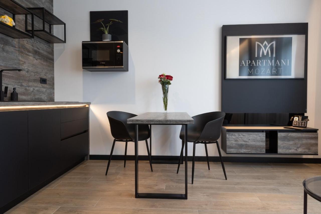 Apartmani Mozart-Centar วิโรวิติซา ภายนอก รูปภาพ