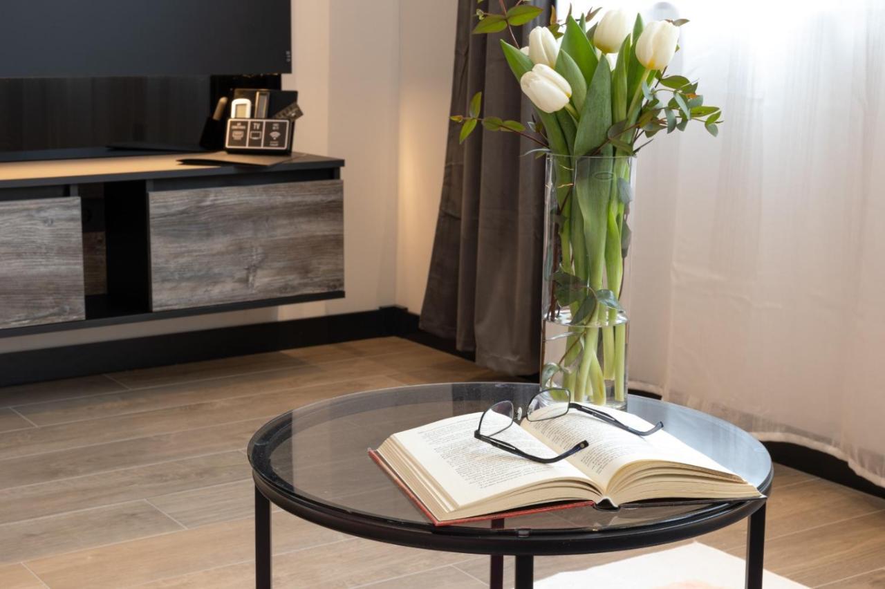 Apartmani Mozart-Centar วิโรวิติซา ภายนอก รูปภาพ
