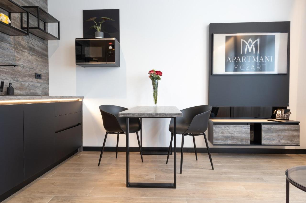 Apartmani Mozart-Centar วิโรวิติซา ภายนอก รูปภาพ