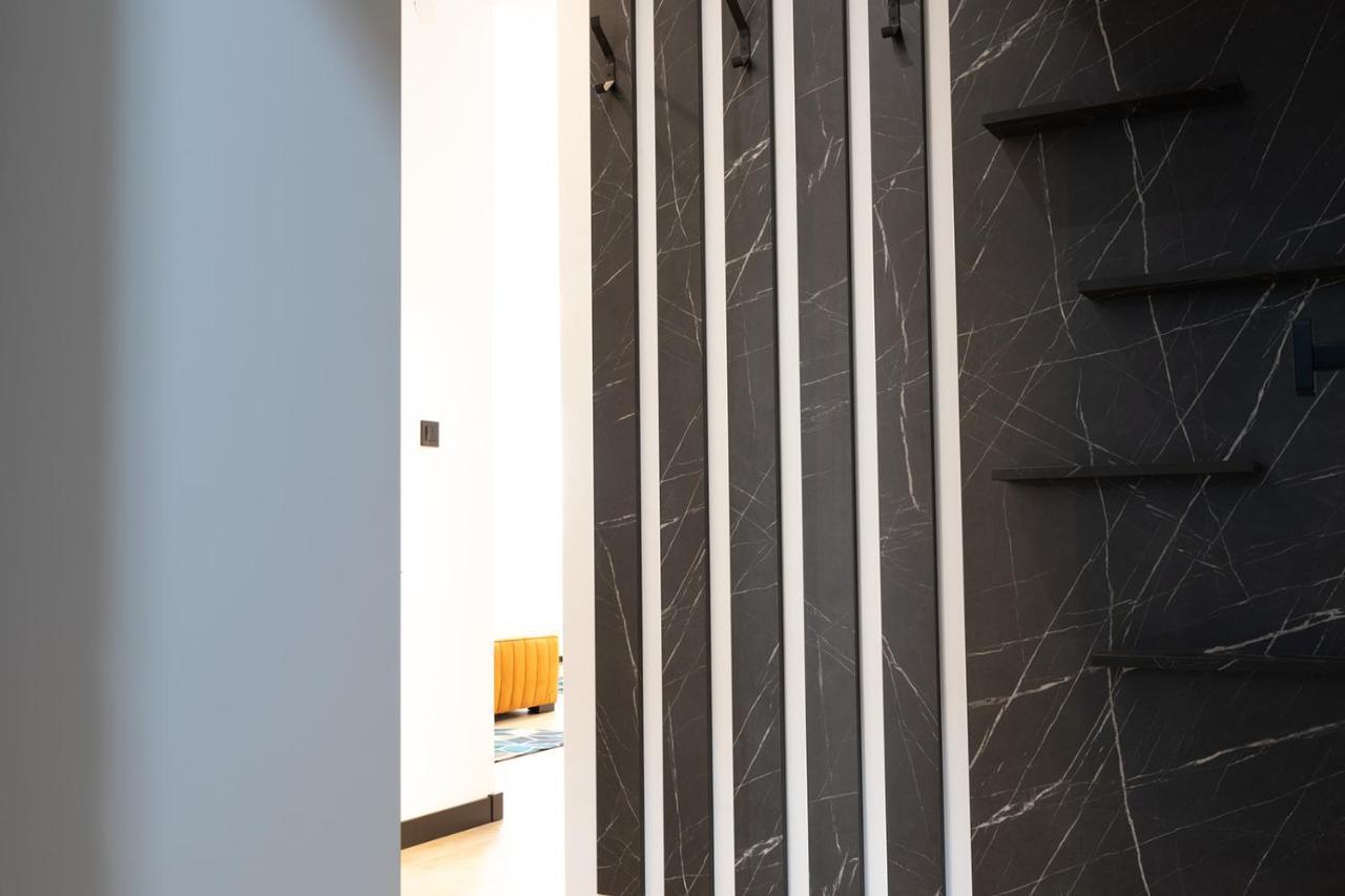 Apartmani Mozart-Centar วิโรวิติซา ภายนอก รูปภาพ