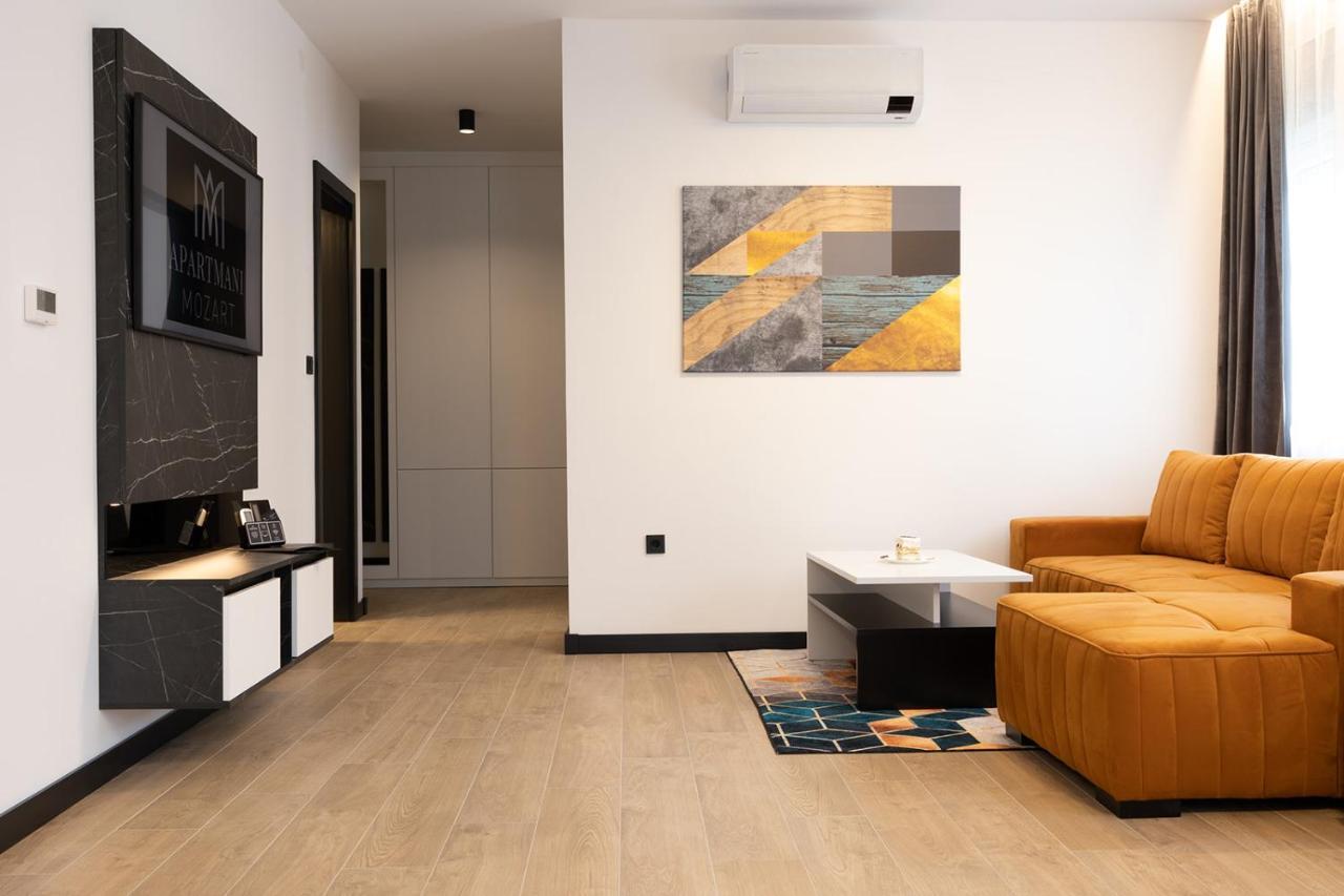 Apartmani Mozart-Centar วิโรวิติซา ภายนอก รูปภาพ