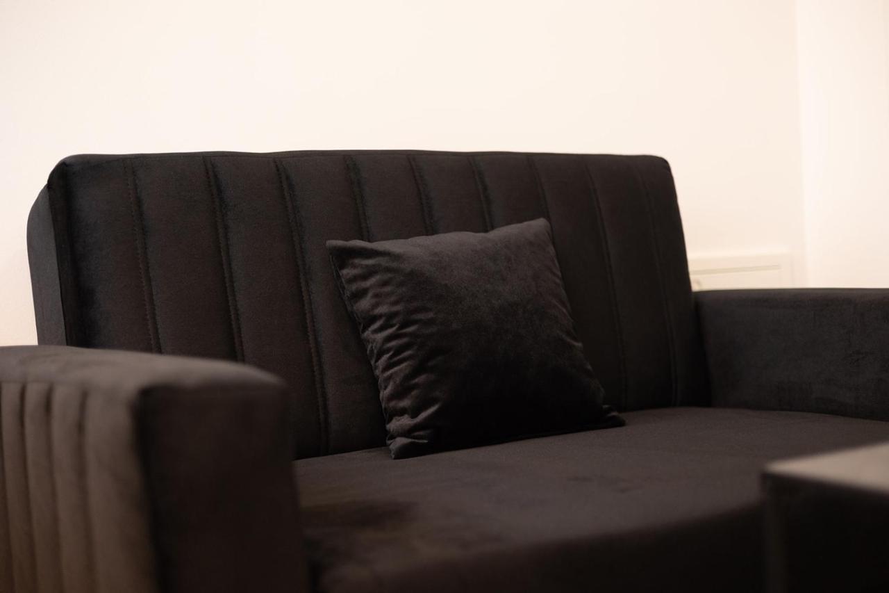 Apartmani Mozart-Centar วิโรวิติซา ภายนอก รูปภาพ
